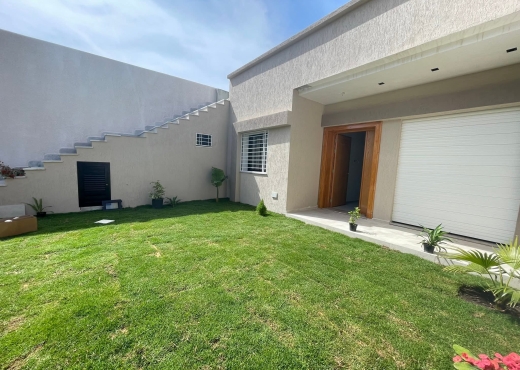 A vendre villa indépendante s+3 à Kélibia - Bien immobilier à {"id":16,"country_id":219,"name":"NABEUL","slug":"nabeul"} - Image 4 - IMK Agence Immobilière - Agence Immobilière IMK Agence Immobilière