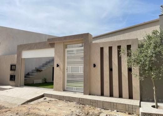 A vendre villa indépendante s+3 à Kélibia